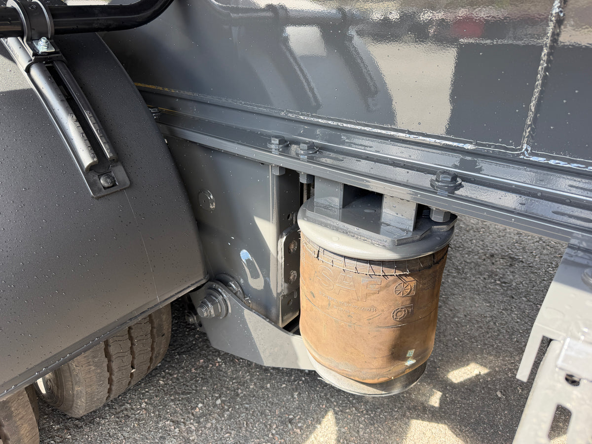 Benalu 5 axlad 42 tons tippvagn med dubbelmontage