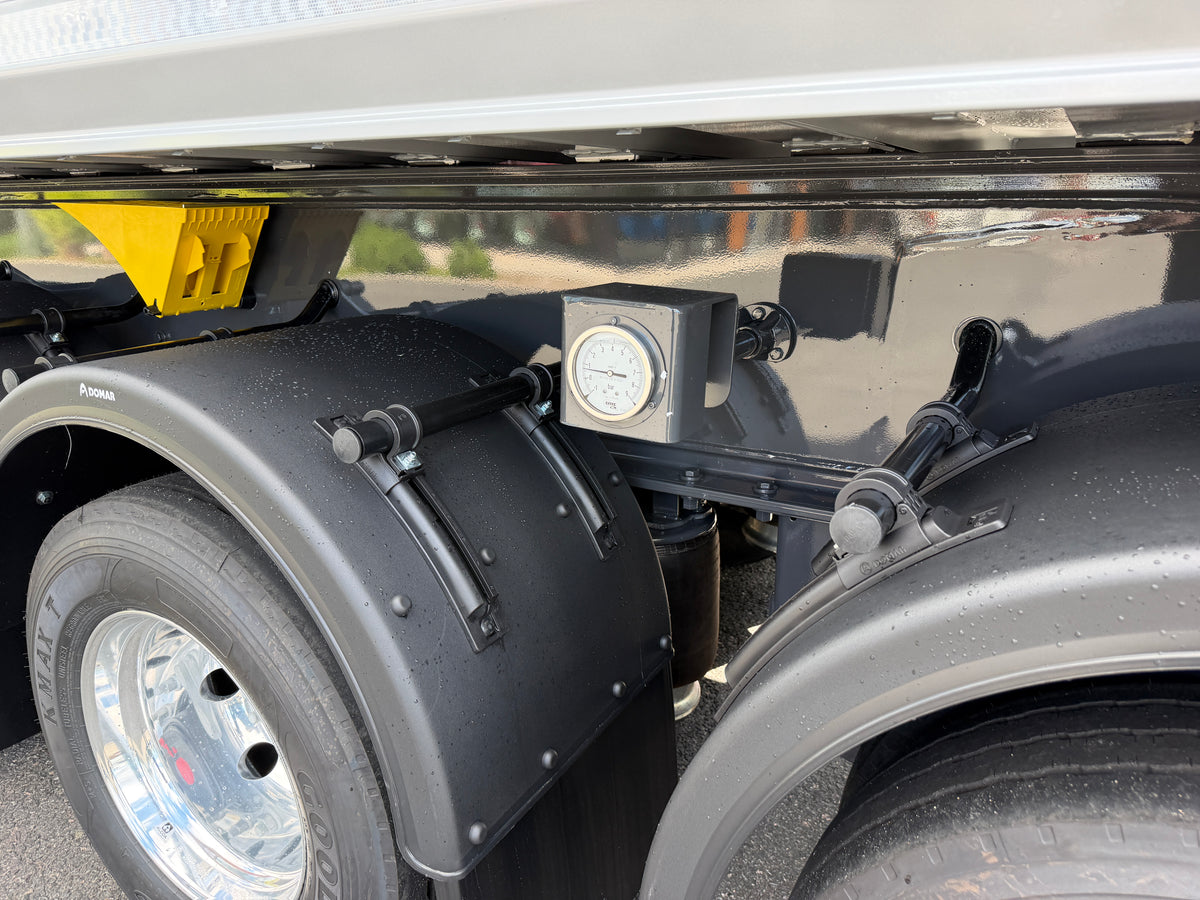 Benalu 5 axlad 42 tons tippvagn med dubbelmontage