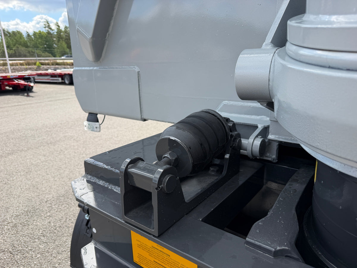 Benalu 5 axlad 42 tons tippvagn med dubbelmontage