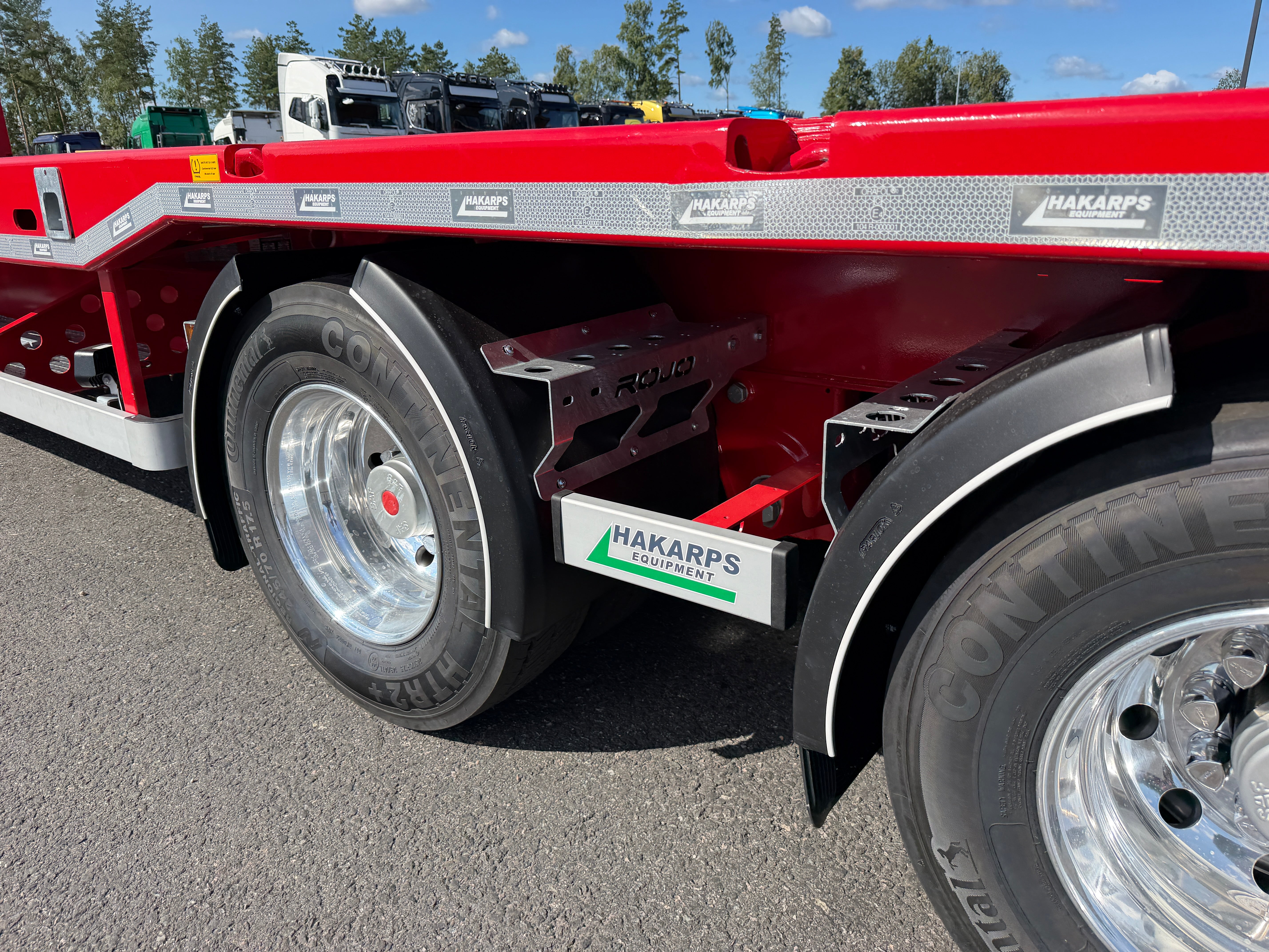 5 axlad 42 tons plan maskinvagn med uppvikbar ramp