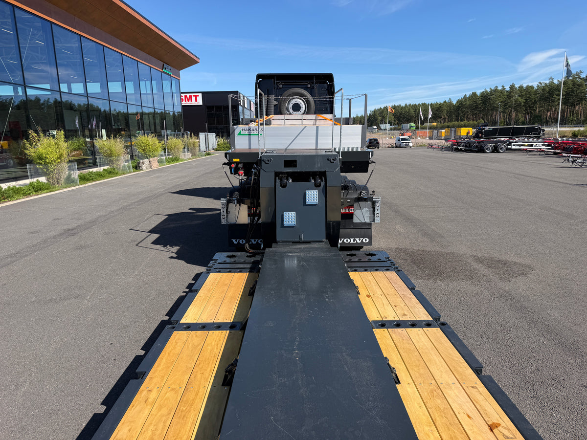 4 axlad ROJO maskintrailer avbröstningsbar svanhals med trumbon