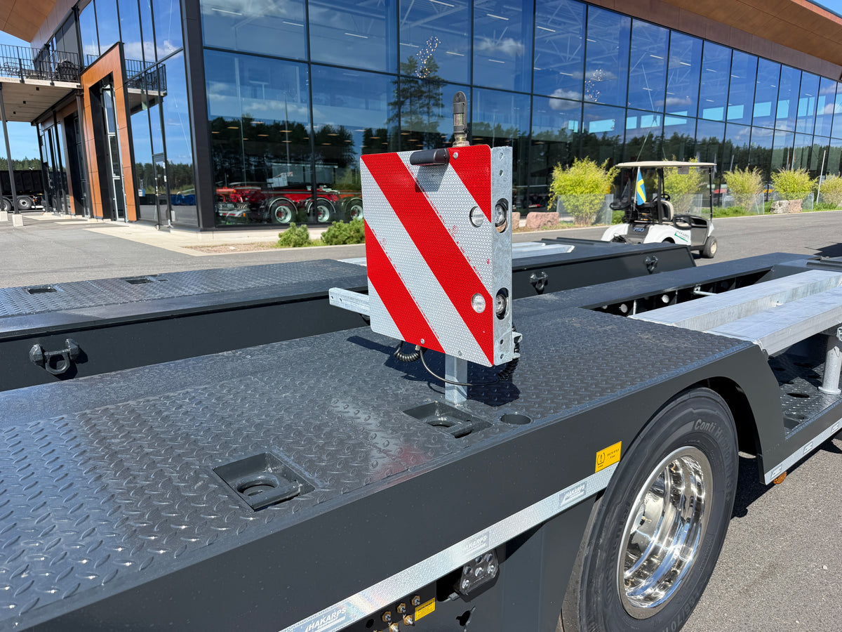 4 axlad ROJO maskintrailer avbröstningsbar svanhals med trumbon