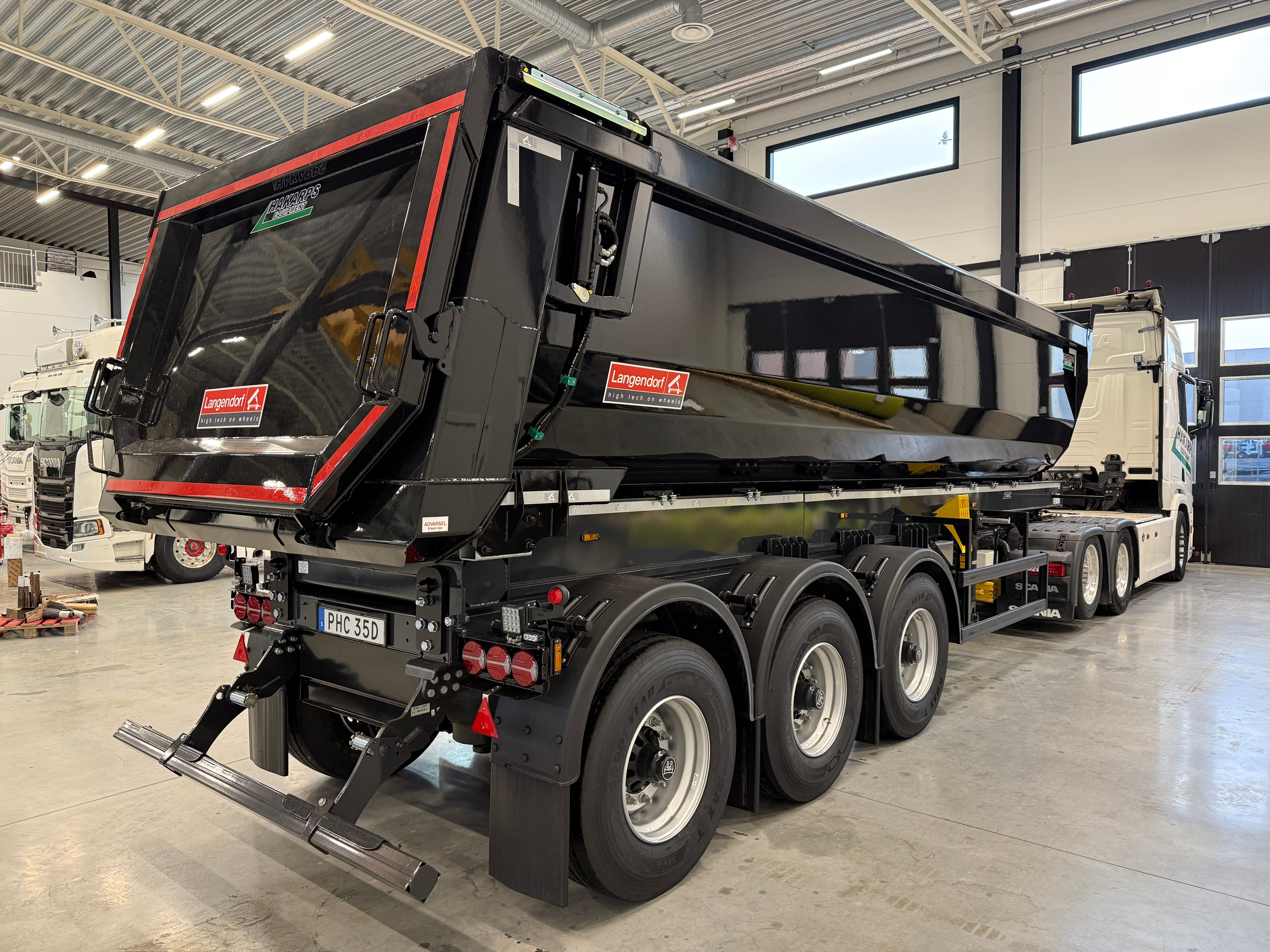3 axlad Langendorf - Tipptrailer med skjutbar trippel