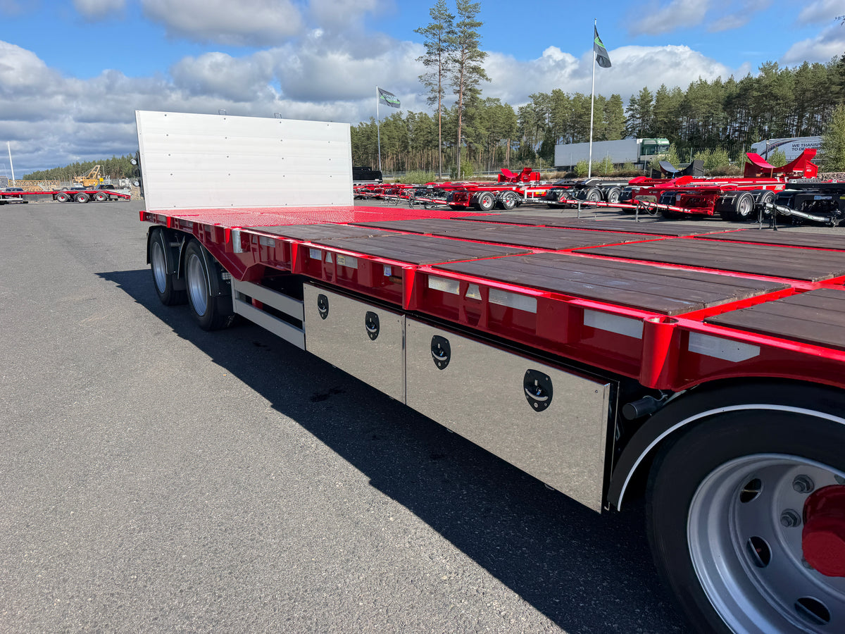 4 axlad 38 tons bodvagn 920mm hög, 10.500mm flakyta