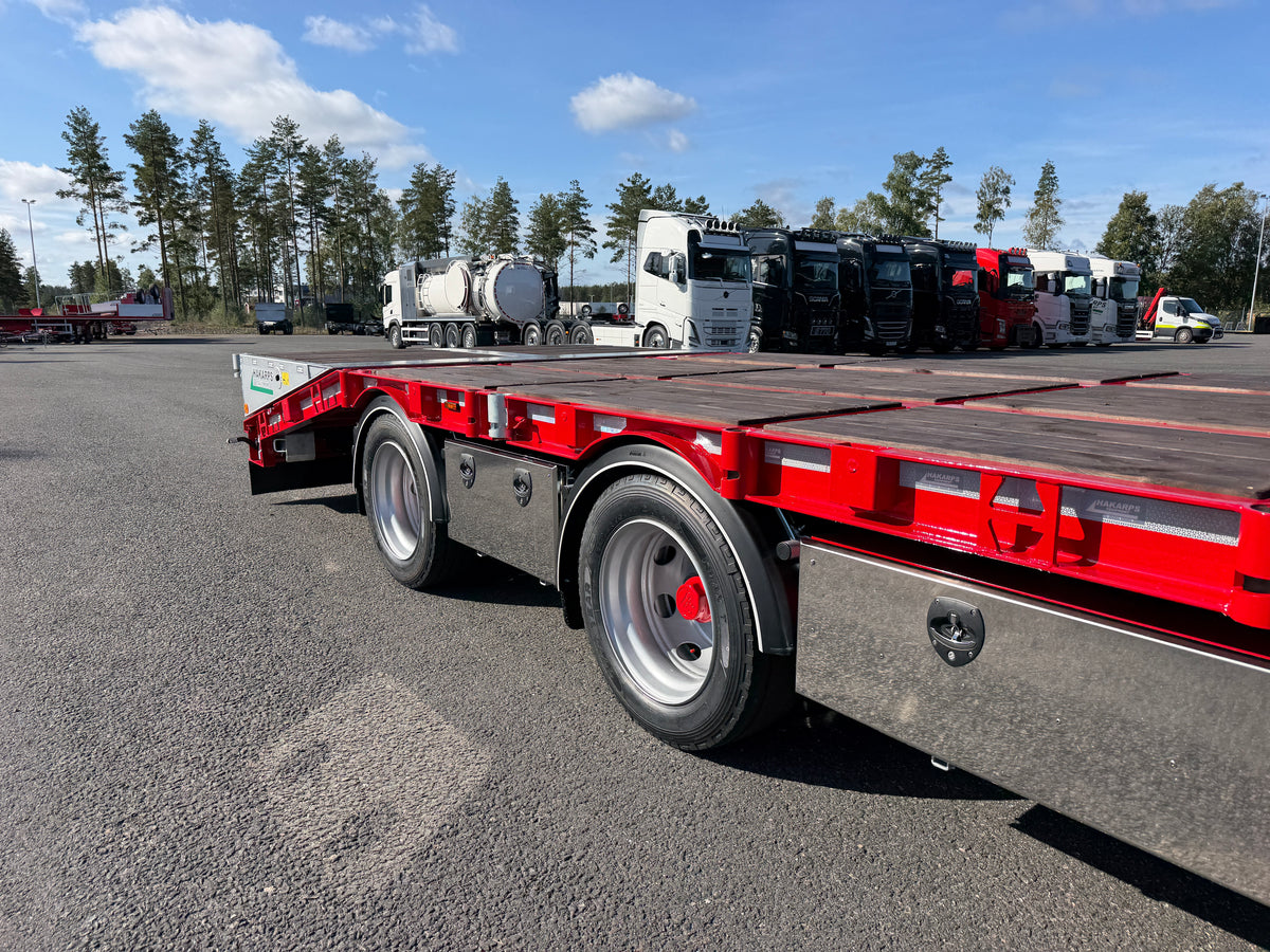 4 axlad 38 tons bodvagn 920mm hög, 10.500mm flakyta