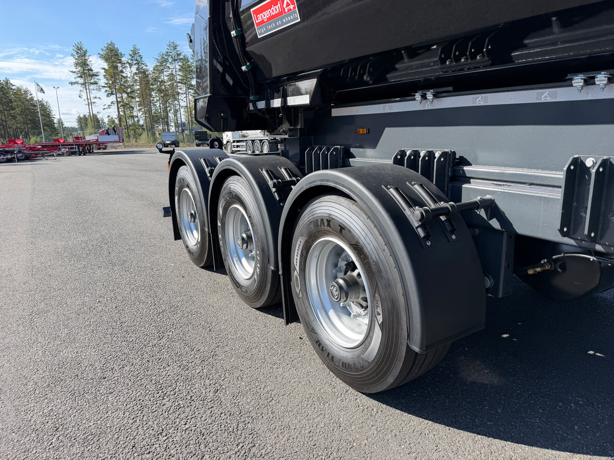 3 axlad Langendorf - Tipptrailer med skjutbar trippel