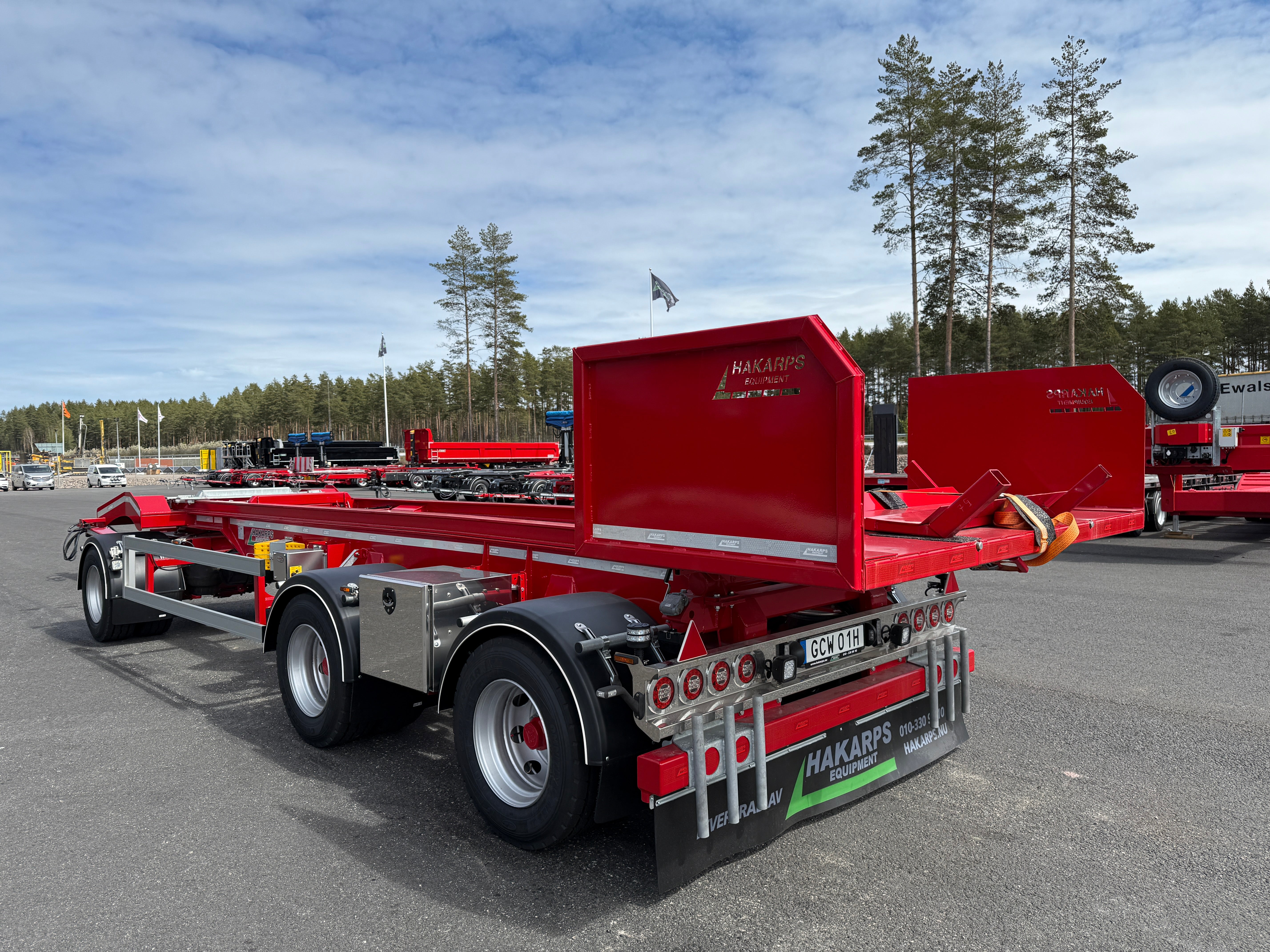 3 axlad 30 tons lastväxlarvagn med tipp och glider