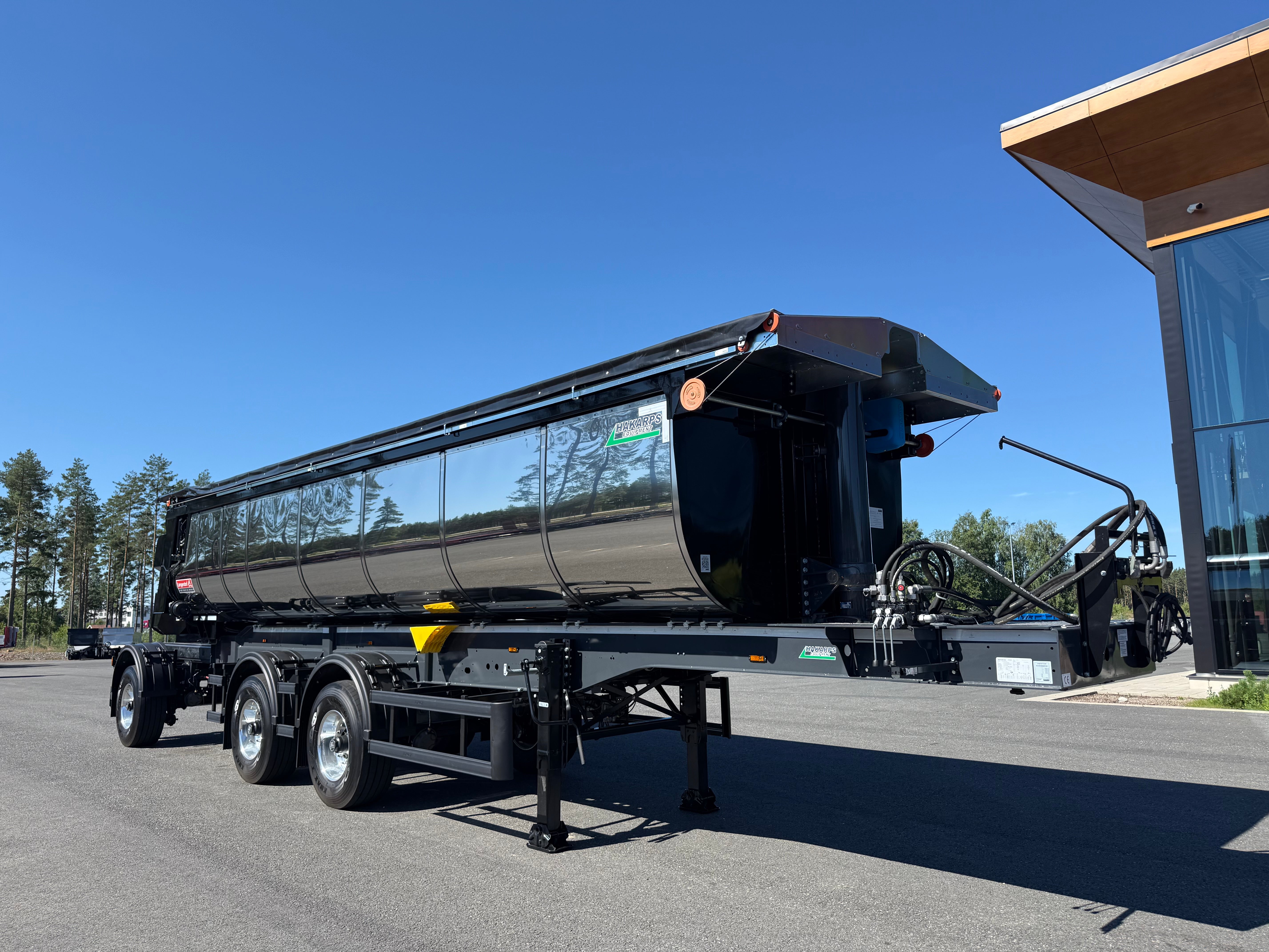 3 axlad Langendorf - Asfaltstrailer med skjutbar sista axel