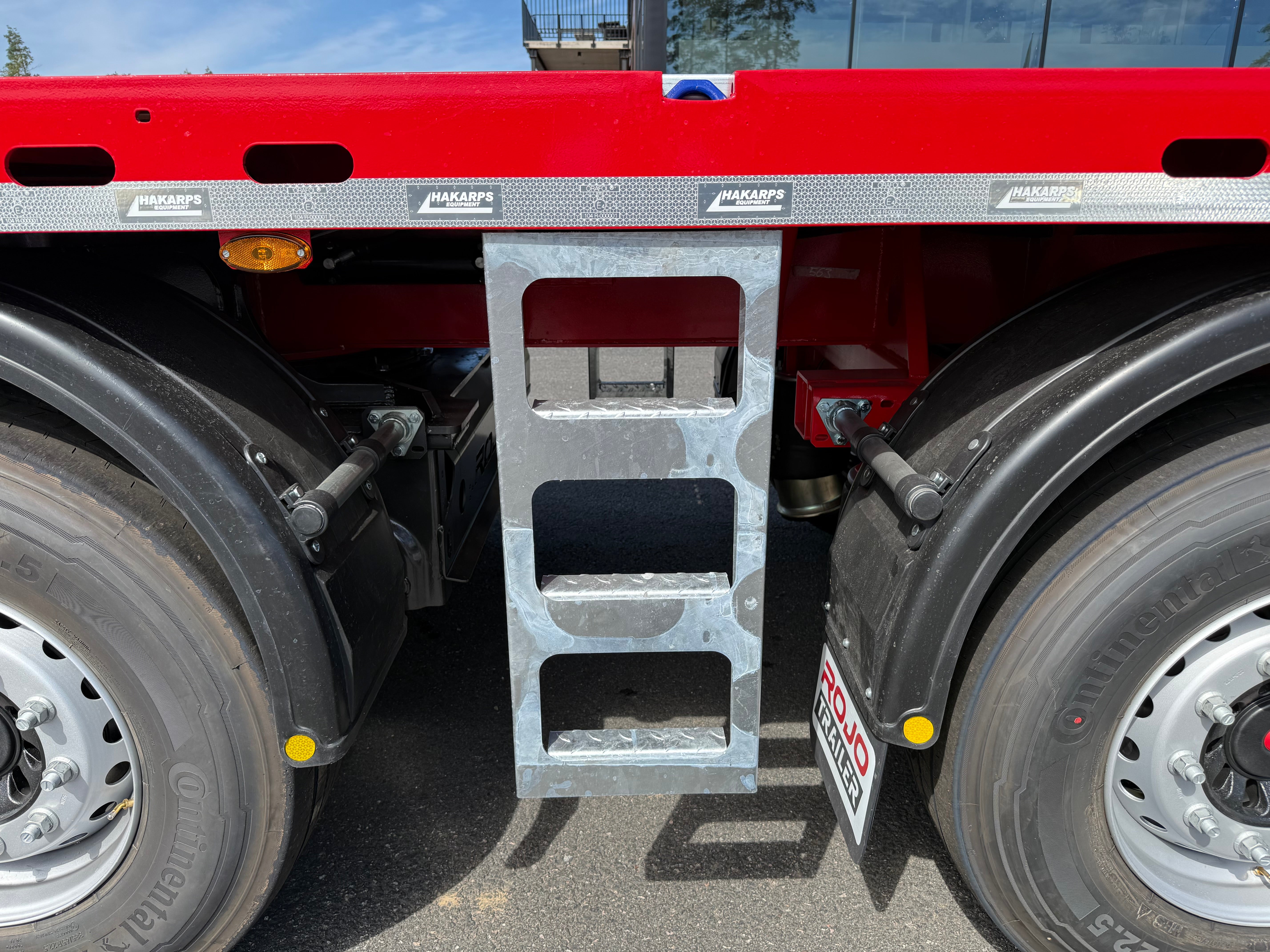 Hakarps - ROJO 4 axlad 18,5m rak trailer, styrning axl 2,3,4