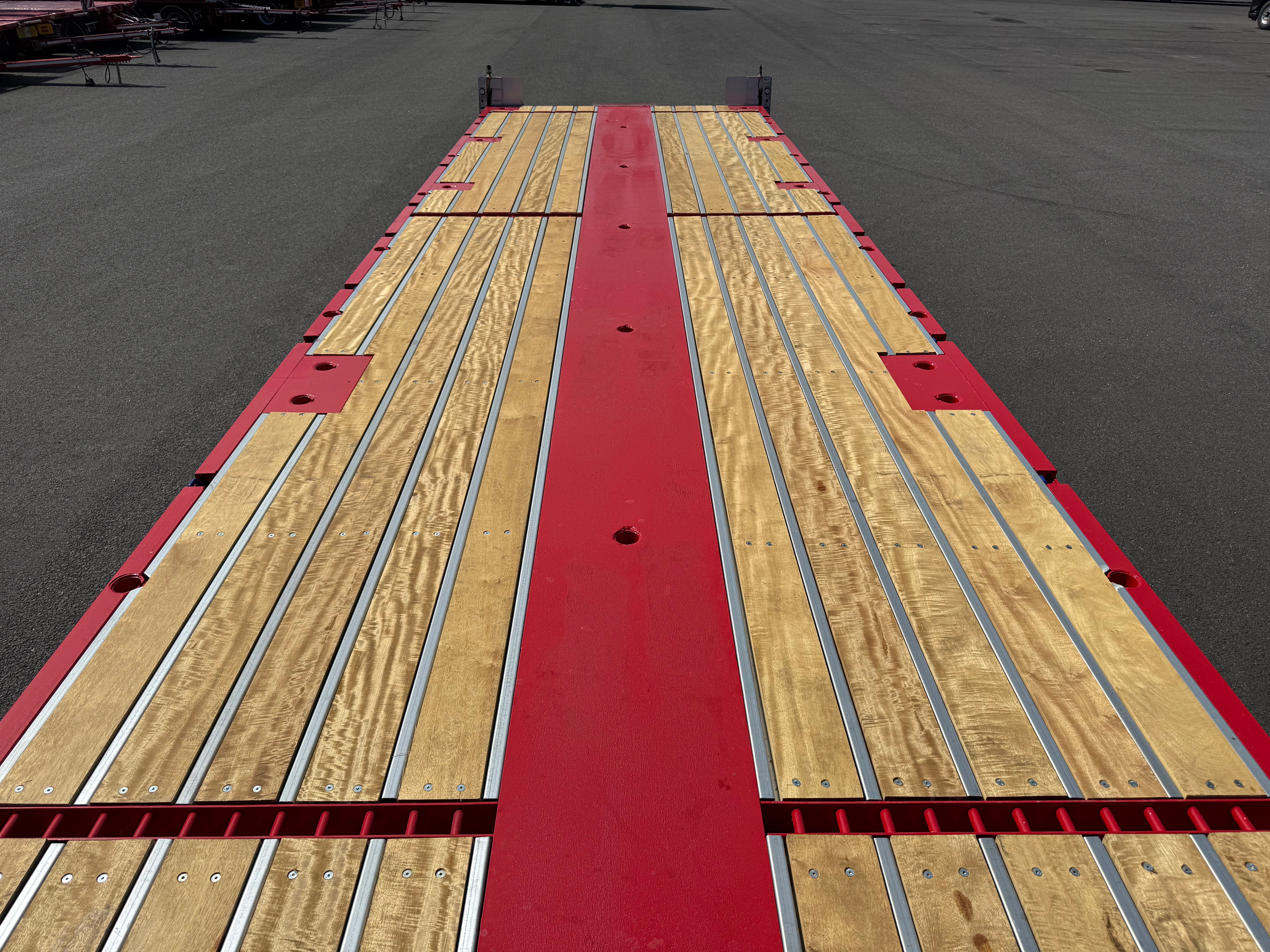 Hakarps - ROJO 4 axlad 18,5m rak trailer, styrning axl 2,3,4