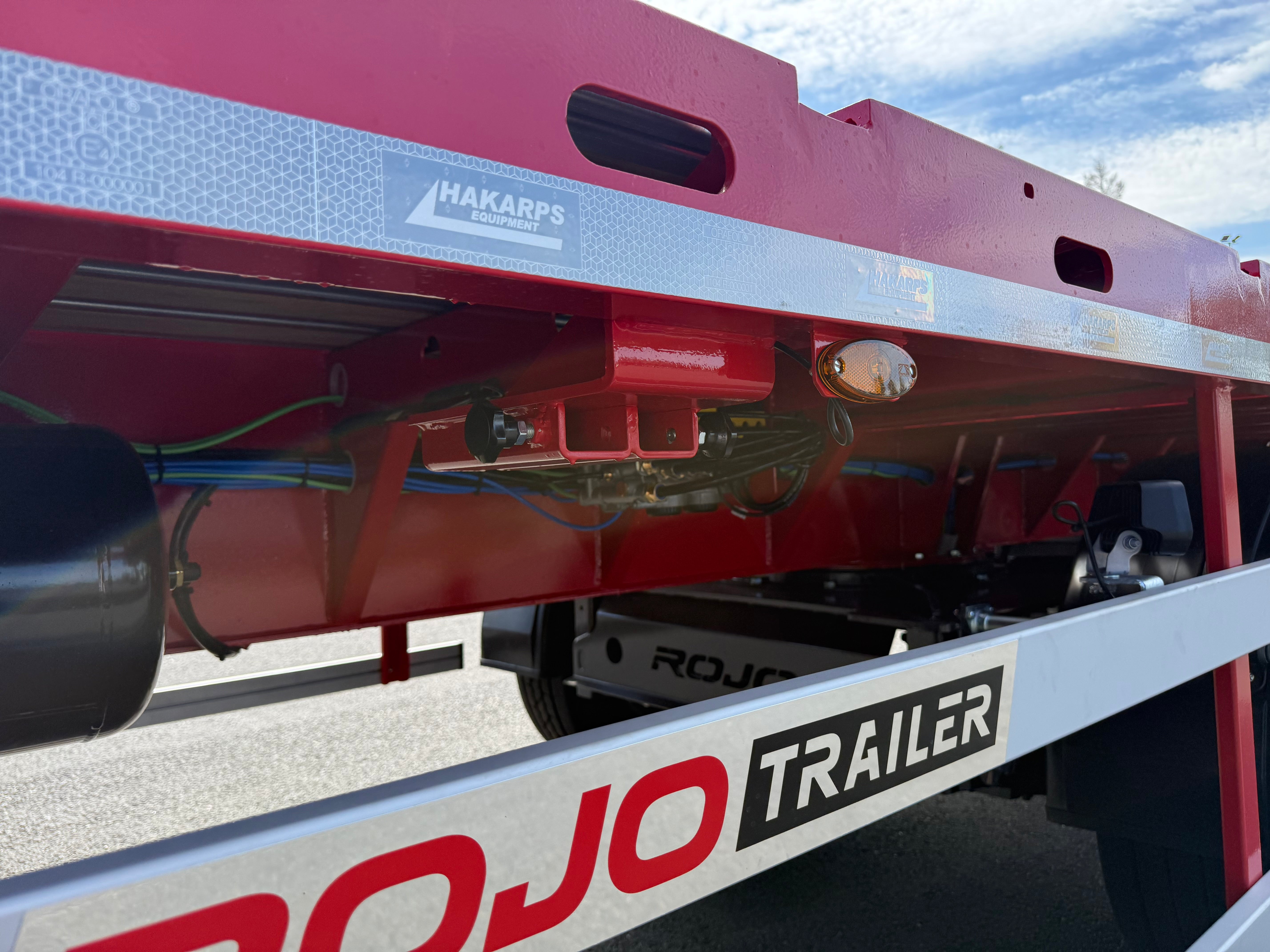 Hakarps - ROJO 4 axlad 18,5m rak trailer, styrning axl 2,3,4