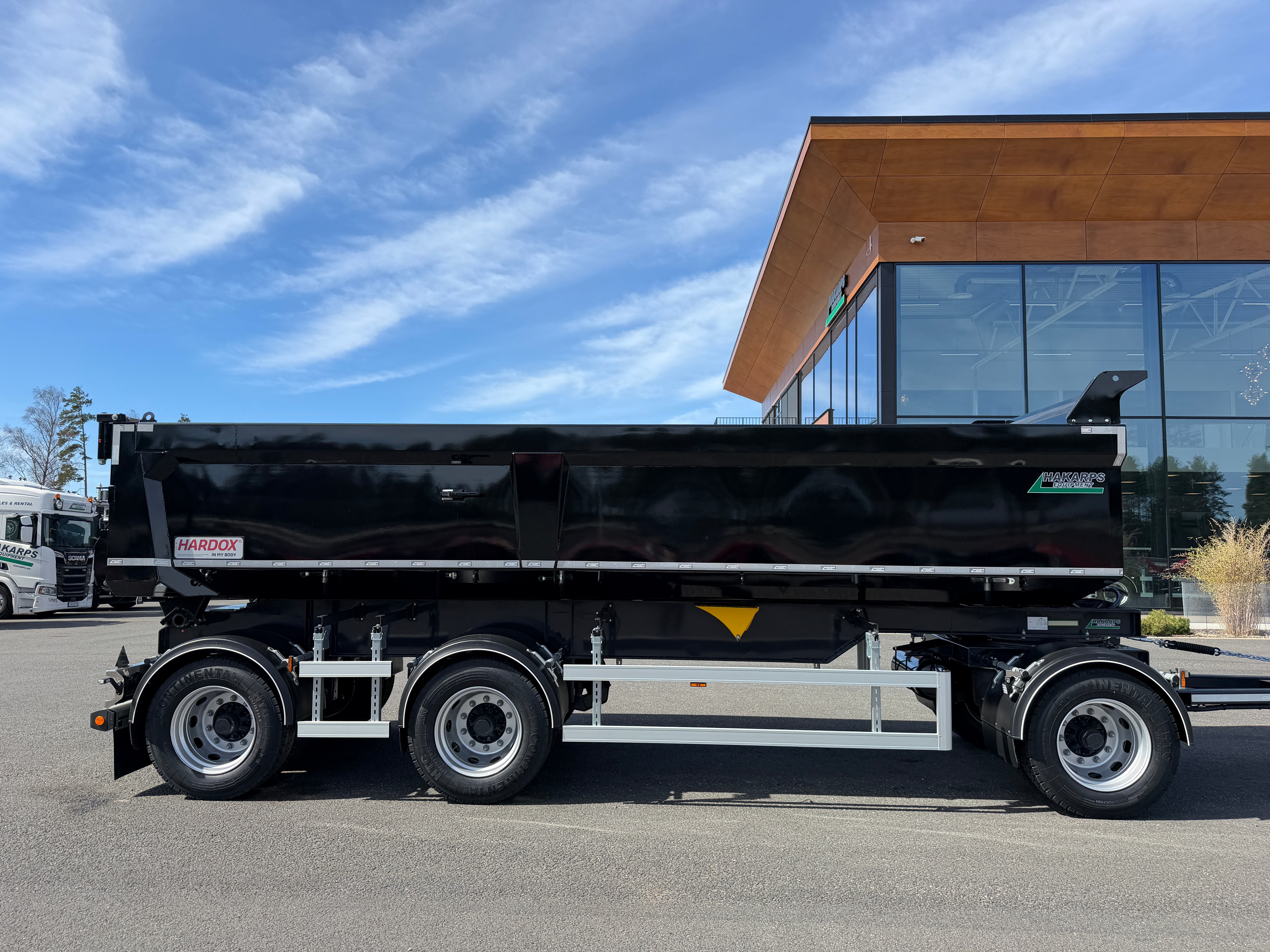 30 tons dumpervagn med skjutbar dragstång