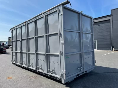 40m3 container med öppningsbar sida + kapell grå (1)