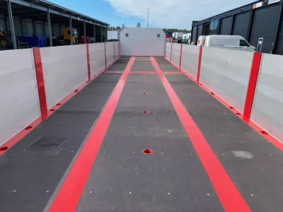 Flaket på en flakvagn.