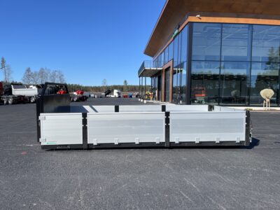 Lastväxlarflak med aluminiumlämmar grusförstärkt från sidan.