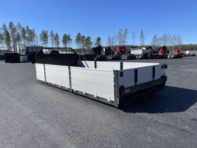 Lastväxlarflak med aluminiumlämmar grusförstärkt bakifrån.