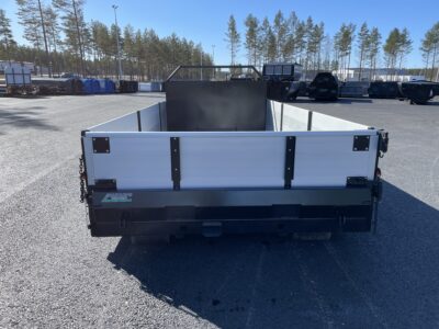 Lastväxlarflak med aluminiumlämmar grusförstärkt helt bakparti