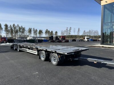 Kombivagn ståendes utomhus